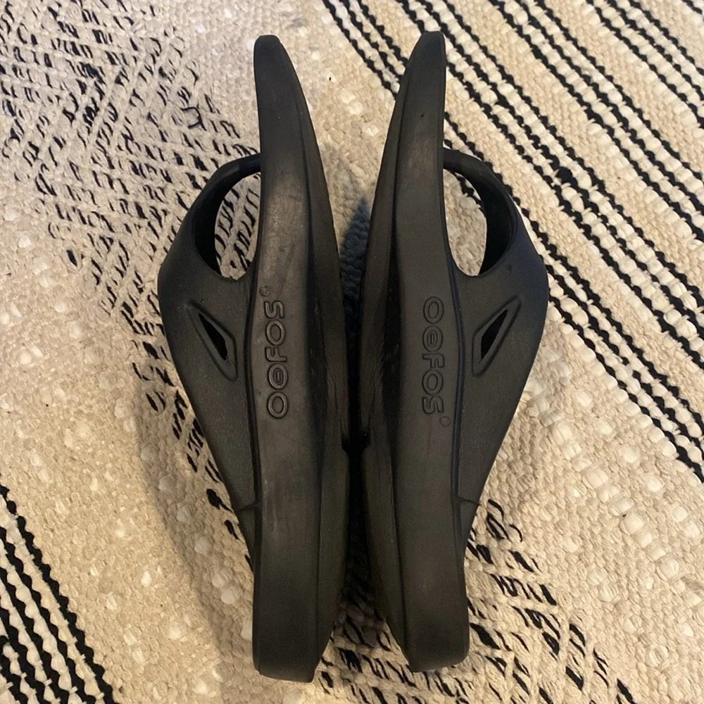 Oofos Ooriginal Recovery Sandals Flip Flops Mens Size 9 Black